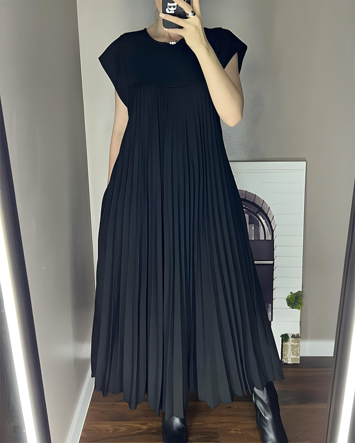 Cindy - Sleeveless Pleated Dress